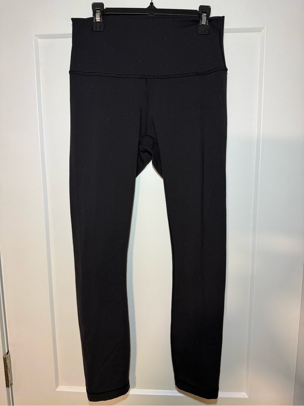 🍋 Lululemon Black High-Rise Leggings